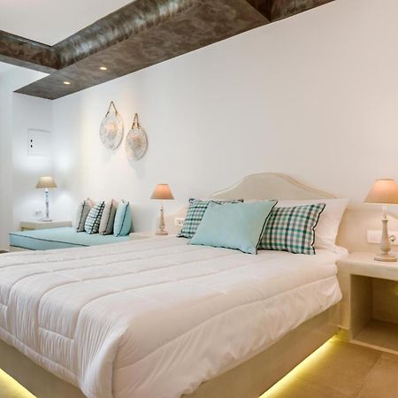 B Suites ثيرا المظهر الخارجي الصورة