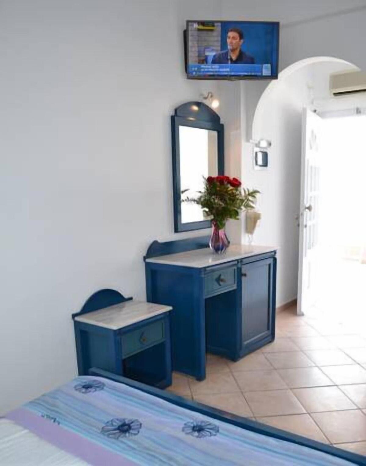 B Suites ثيرا الغرفة الصورة